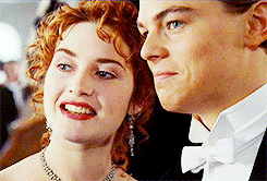 Titanic GIF. Bioscoop Films en series Titanic Leonardo dicaprio Gifs Filmsterren 