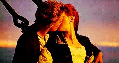 Leonardo Dicaprio GIF. Film Films en series Titanic Leonardo dicaprio Gifs Filmsterren 