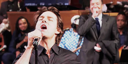 Tom Cruise GIF. Gifs Filmsterren Tom cruise Oprah Divan Tom cruise jacht Tom cruise s 