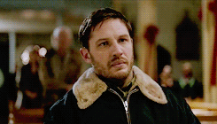 Tom Hardy GIF. Gifs Filmsterren Tom hardy Middelvinger 