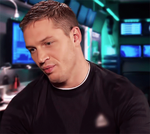 Tom Hardy GIF. Gifs Filmsterren Tom hardy The drop Noomi rapace 