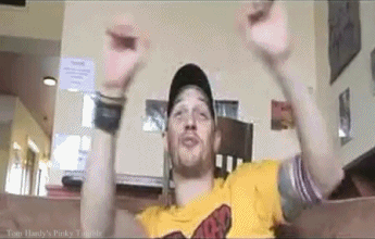 Tom Hardy GIF. Gifs Filmsterren Tom hardy Dierenrijk 