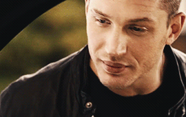 Tom Hardy GIF. Acteur Gifs Filmsterren Tom hardy Glimlachen Man Schattige 