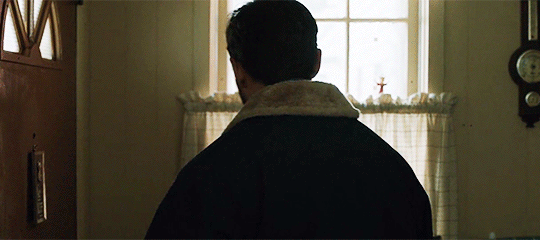 Tom Hardy GIF. Interview Gifs Filmsterren Tom hardy Gerard butler Idris elba Britse acteurs Rots n rolla Guy richie 