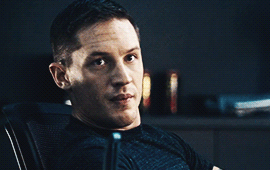 Tom Hardy GIF. Gifs Filmsterren Tom hardy Gerard butler Rocknrolla 
