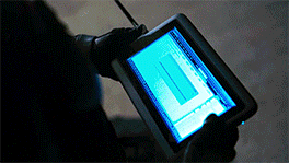 Tom Hardy GIF. Gifs Filmsterren Tom hardy Jonathon ross Hardy keurt 