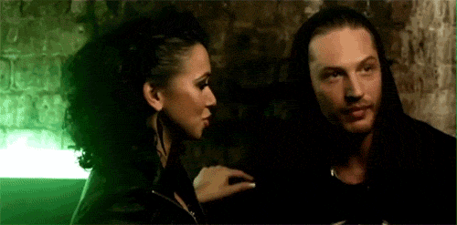 Tom Hardy GIF. Gifs Filmsterren Tom hardy Benedict cumberbatch Stuart kortere 