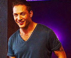 Tom Hardy GIF. Gifs Filmsterren Tom hardy The drop De daling van de film 