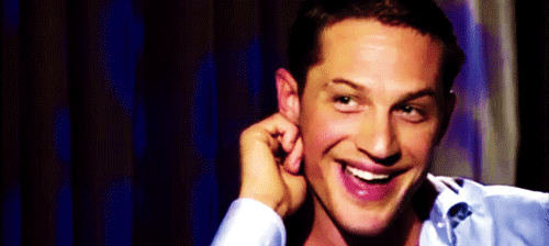 Tom Hardy GIF. Sexy Gifs Filmsterren Tom hardy Wenk Knipogen 
