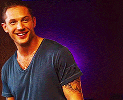 Tom Hardy GIF. Gifs Filmsterren Tom hardy Middelvinger 