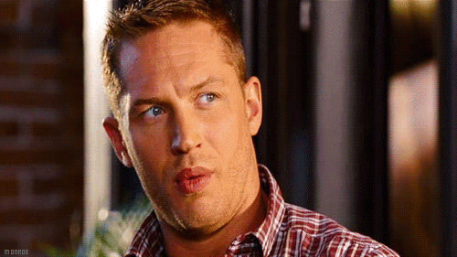 Tom Hardy GIF. Interview Gifs Filmsterren Tom hardy Gerard butler Idris elba Britse acteurs Rots n rolla Guy richie 