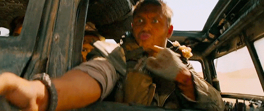 Tom Hardy GIF. Acteur Gifs Filmsterren Tom hardy Glimlachen Man Schattige 
