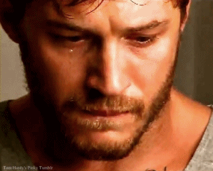 Tom Hardy GIF. Interview Gifs Filmsterren Tom hardy Gerard butler Idris elba Britse acteurs Rots n rolla Guy richie 