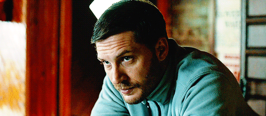 Tom Hardy GIF. Gifs Filmsterren Tom hardy The drop De daling van de film 