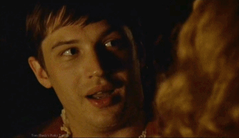 Tom Hardy GIF. Interview Gifs Filmsterren Tom hardy Gerard butler Idris elba Britse acteurs Rots n rolla Guy richie 