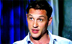 Tom Hardy GIF. Sexy Gifs Filmsterren Tom hardy Wenk Knipogen 