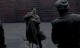 Tom Hardy GIF. Film Films en series Inception Gifs Filmsterren Tom hardy Eames 