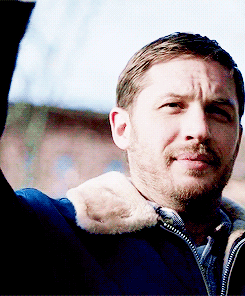 Tom Hardy GIF. Gifs Filmsterren Tom hardy The drop Noomi rapace 
