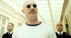 Tom Hardy GIF. Gifs Filmsterren Tom hardy Gerard butler Rocknrolla 