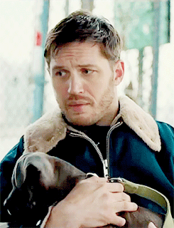Tom Hardy GIF. Gifs Filmsterren Tom hardy Middelvinger 