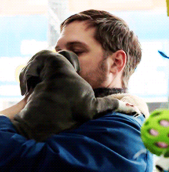 Tom Hardy GIF. Gifs Filmsterren Tom hardy The drop De schatigste Thedit 