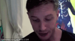 Tom Hardy GIF. Gifs Filmsterren Tom hardy Jonathon ross Hardy keurt 