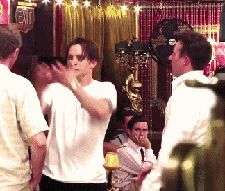 Tom Hardy GIF. Gifs Filmsterren Tom hardy Gerard butler Rocknrolla 