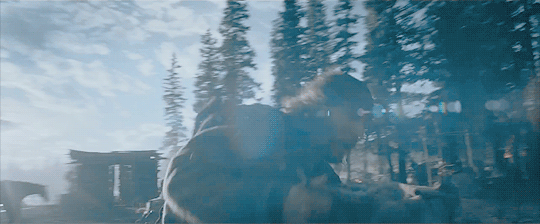 Tom Hardy GIF. Interview Gifs Filmsterren Tom hardy Gerard butler Idris elba Britse acteurs Rots n rolla Guy richie 
