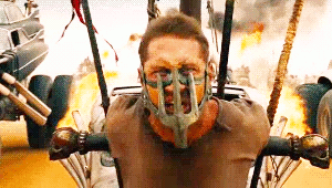 Tom Hardy GIF. Interview Gifs Filmsterren Tom hardy Gerard butler Idris elba Britse acteurs Rots n rolla Guy richie 