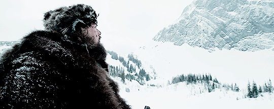 Tom Hardy GIF. Interview Gifs Filmsterren Tom hardy Gerard butler Idris elba Britse acteurs Rots n rolla Guy richie 
