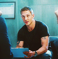 Tom Hardy GIF. Gifs Filmsterren Tom hardy Dierenrijk 
