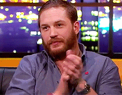 Tom Hardy GIF. Gifs Filmsterren Tom hardy Middelvinger 