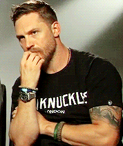 Tom Hardy GIF. Gifs Filmsterren Tom hardy Middelvinger 