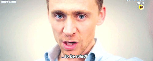 Tom Hiddleston GIF. Thor Gifs Filmsterren Tom hiddleston Loki H Hiddles Thor the dark world Korea Loki laufeyson Thor 2 