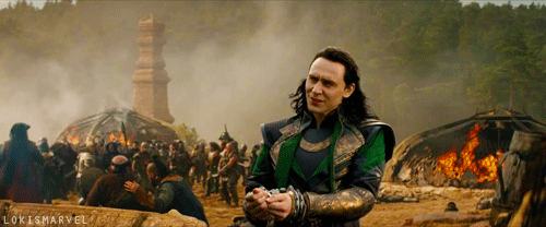 Tom Hiddleston GIF. Goofy Gifs Filmsterren Tom hiddleston Behandelen 