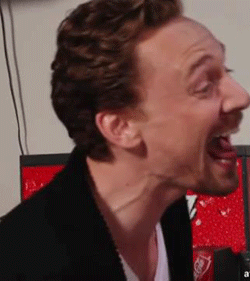 Tom Hiddleston GIF. Avengers Ogen Gifs Filmsterren Tom hiddleston Loki The avengers Onbetrouwbaar 