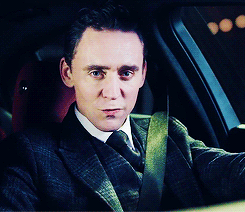 Tom Hiddleston GIF. Vallen Avengers Memes Gifs Filmsterren Tom hiddleston Loki I cant The avengers Ik kan niet 
