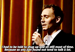 Tom Hiddleston GIF. Blij Gifs Filmsterren Tom hiddleston Loki Tevreden Dit bevalt me 