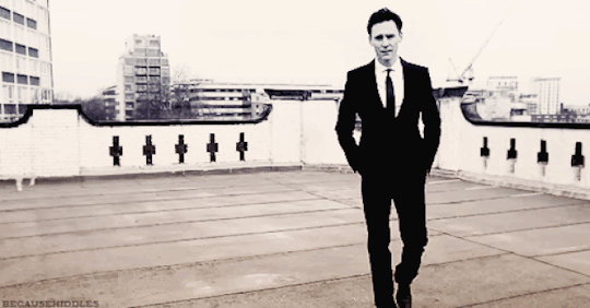 Tom Hiddleston GIF. Gifs Filmsterren Tom hiddleston 