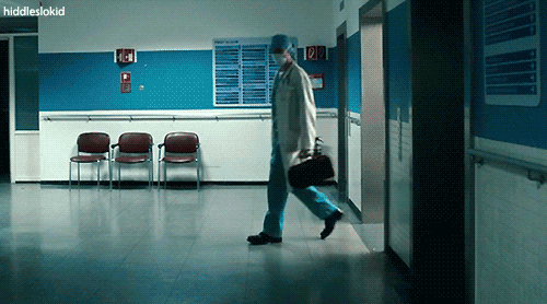 Tom Hiddleston GIF. Gifs Filmsterren Tom hiddleston Kalmeer Zich gedragen 