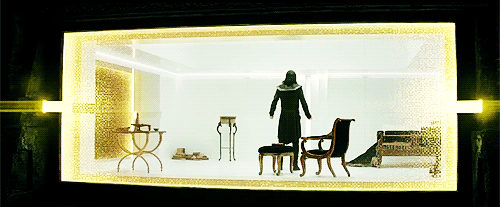 Tom Hiddleston GIF. Gifs Filmsterren Tom hiddleston Kalmeer Zich gedragen 