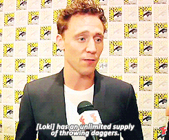 Tom Hiddleston GIF. Gifs Filmsterren Tom hiddleston Sarcastisch Verveeld Sarcasme Benedict cumberbatch 