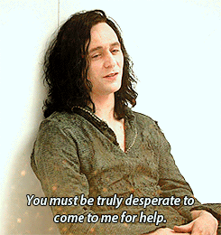 Tom Hiddleston GIF. Gifs Filmsterren Tom hiddleston Verveeld Midnight in paris 