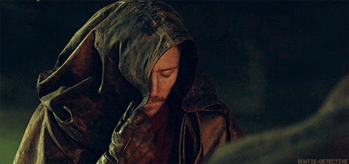 Tom Hiddleston GIF. Gifs Filmsterren Tom hiddleston Muppets Miss piggy 