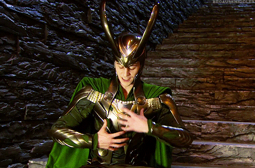 Tom Hiddleston GIF. Gifs Filmsterren Tom hiddleston Schreeuw Loki Gevoelens 