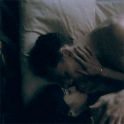 Tom Hiddleston GIF. Gifs Filmsterren Tom hiddleston Verveeld Midnight in paris 