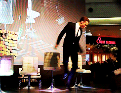 Tom Hiddleston GIF. Gifs Filmsterren Tom hiddleston 