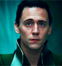 Tom Hiddleston GIF. Gifs Filmsterren Tom hiddleston 13 Het outtakes Ik kan maar niet 