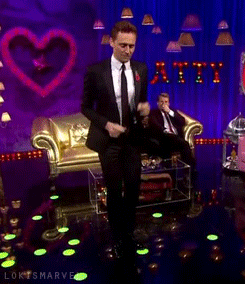 Tom Hiddleston GIF. Thor Gifs Filmsterren Tom hiddleston Loki Tom hiddleston video 