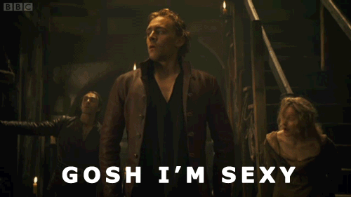 Tom Hiddleston GIF. Gifs Filmsterren Tom hiddleston Opgewonden Glimlachen Meesmuilen 
